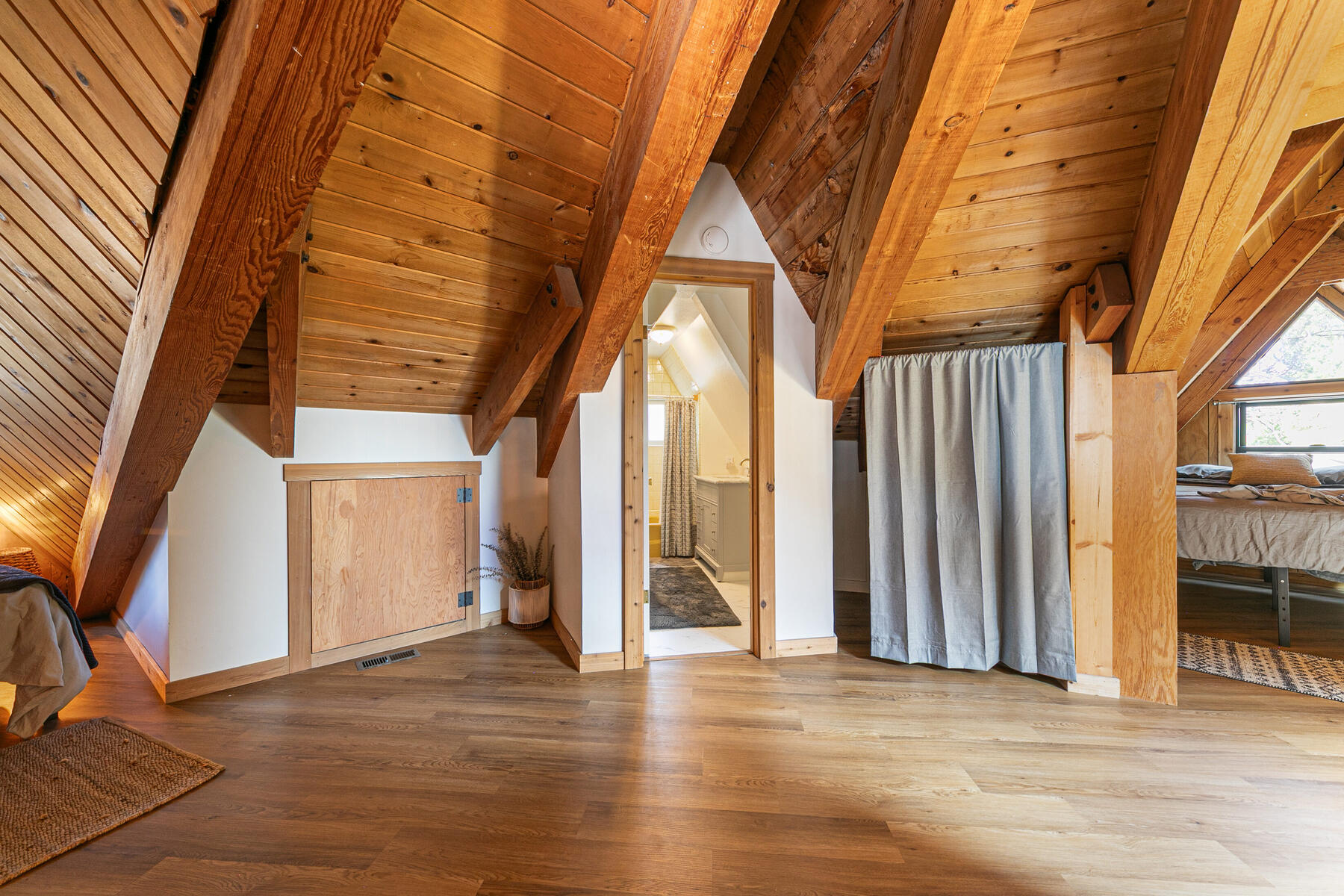 Loft bath